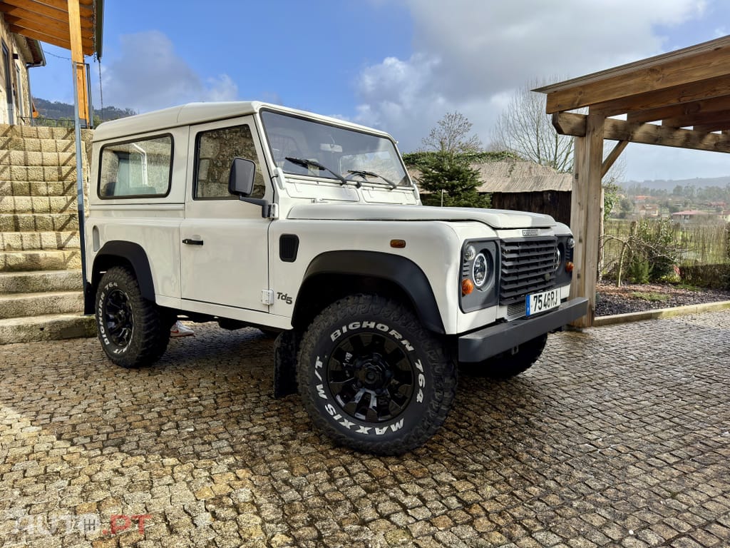 Land Rover Defender 90 2.5 TD5 Metal Top