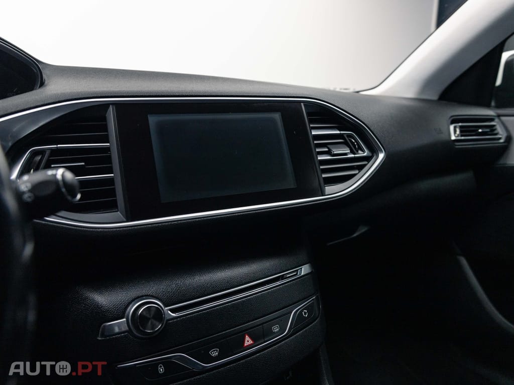 Peugeot 308 1.6 e-HDi Active J17
