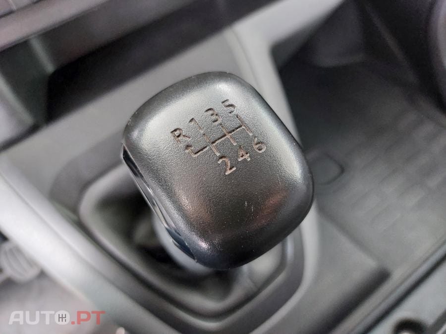 Peugeot Expert 1.5 Bluehdi L2H1 Pro Standard - IVA Dedutível