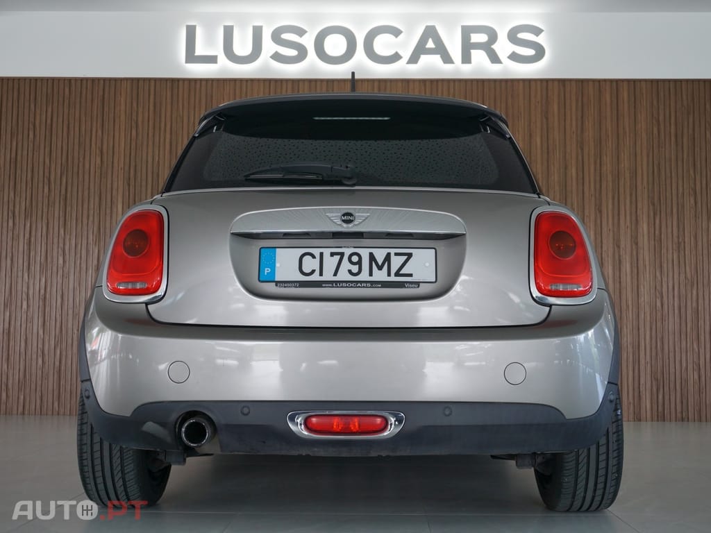 MINI Cooper One Blackyard