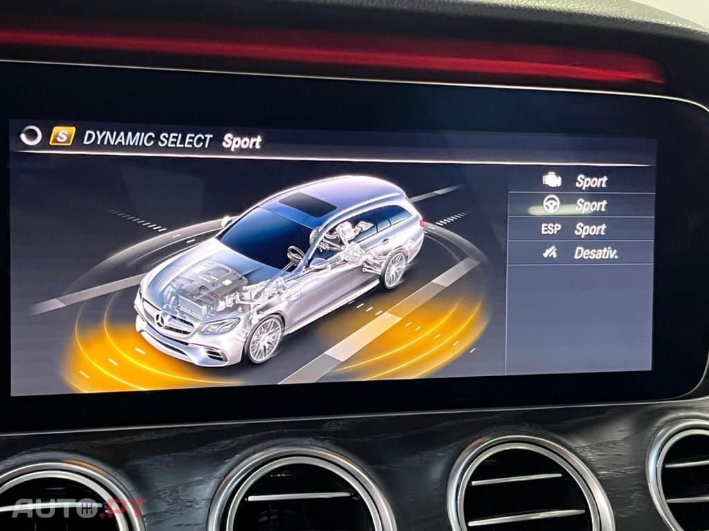 Mercedes-Benz E 300 de Auto Station