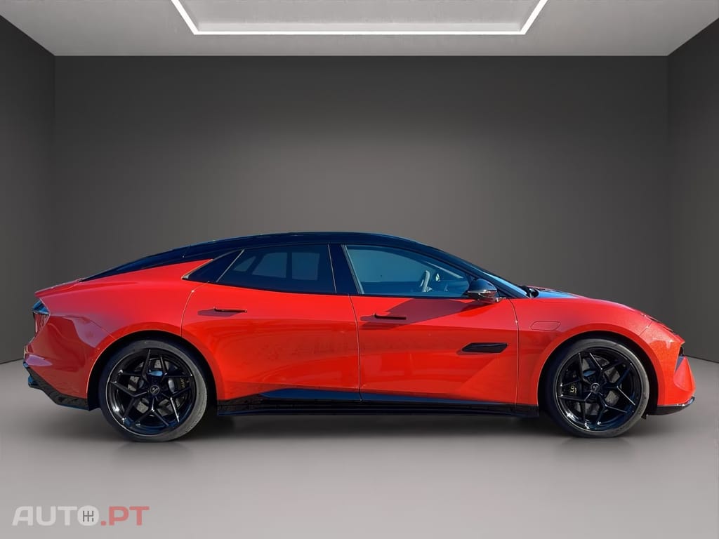 Lotus Emira Touring Paket