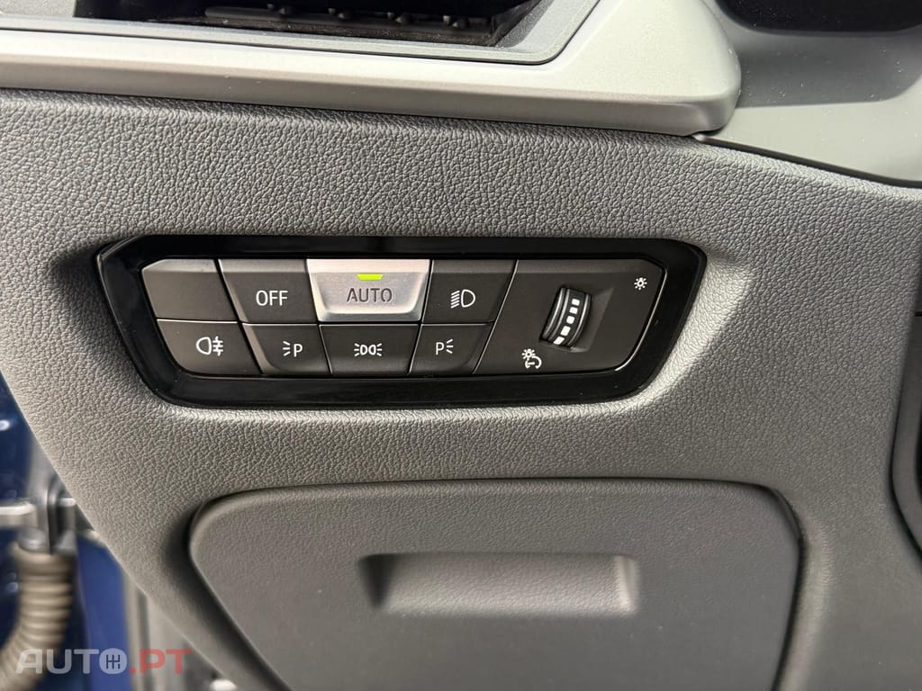 BMW 320 e Line Sport Auto