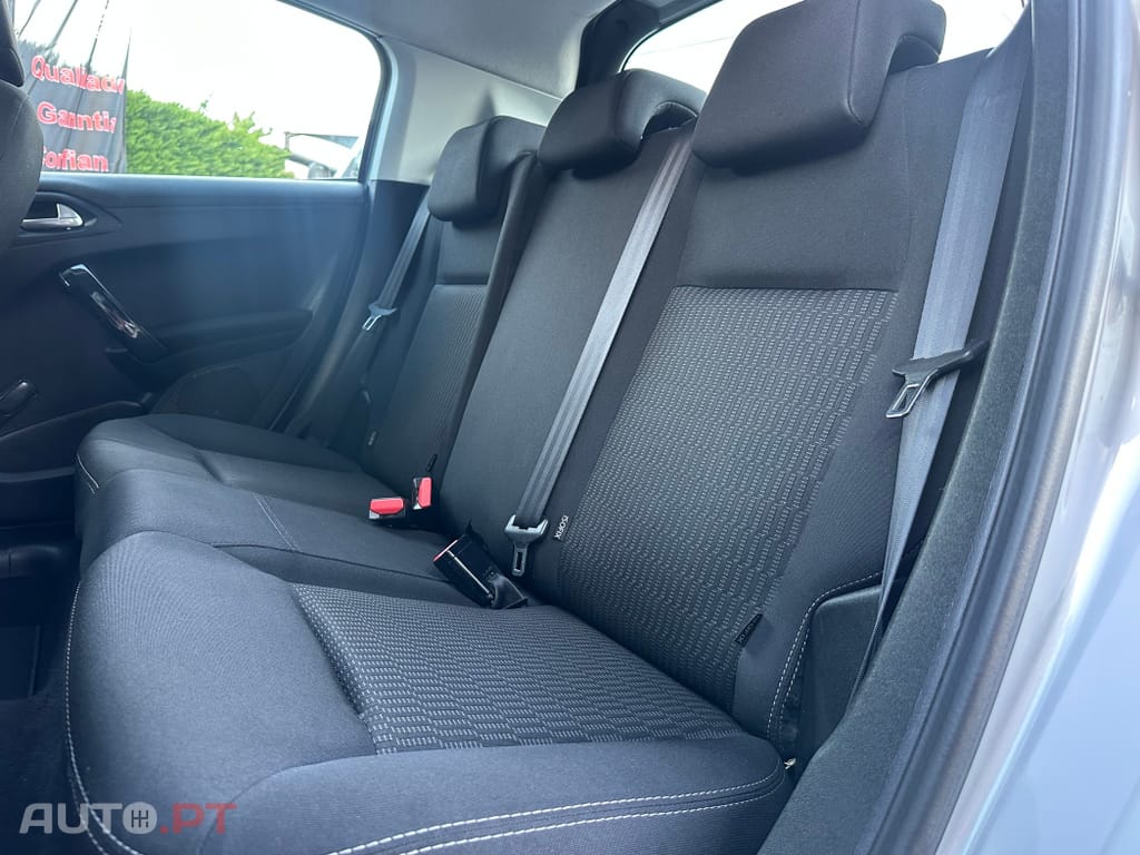 Peugeot 208 1.6 BlueHDi Active