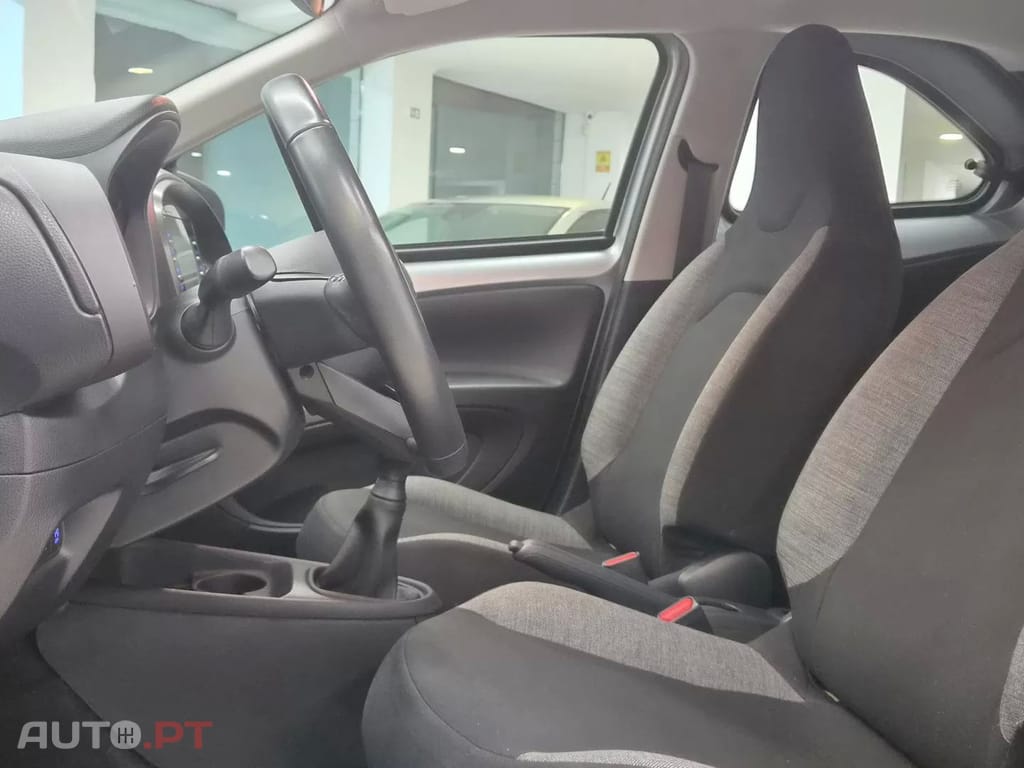 Toyota Aygo X 1.0 Play