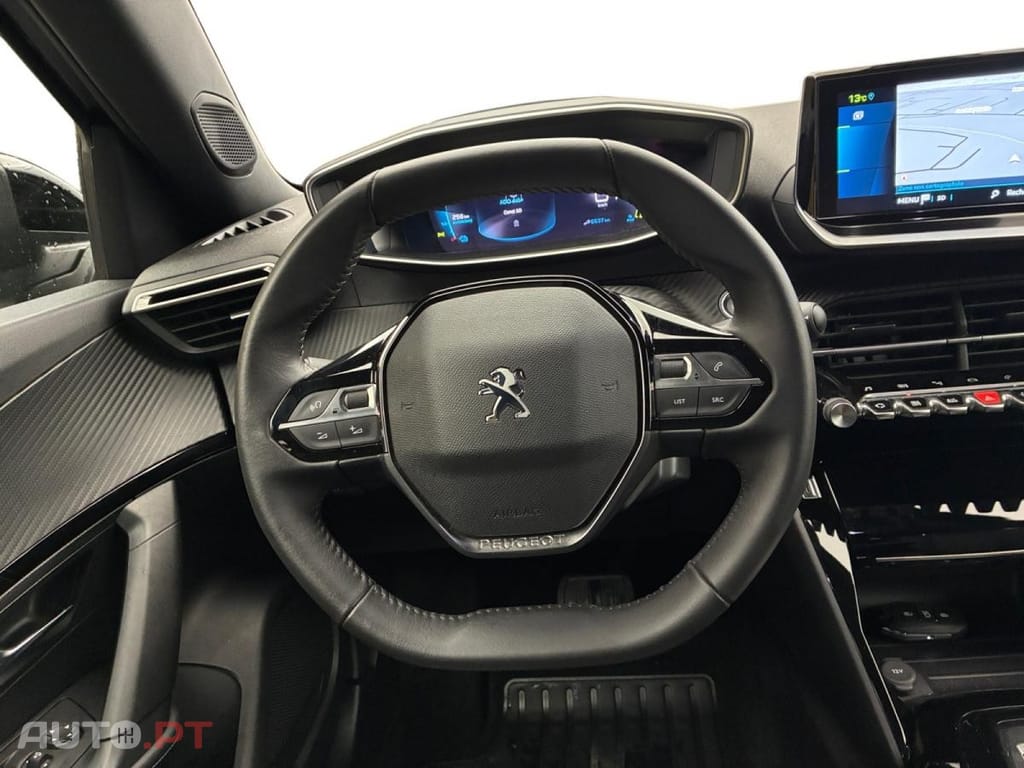 Peugeot E-2008 Allure Pack