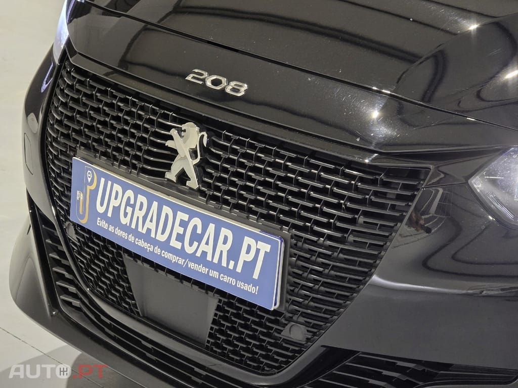 Peugeot E-208 50 kWh Allure Roadtrip