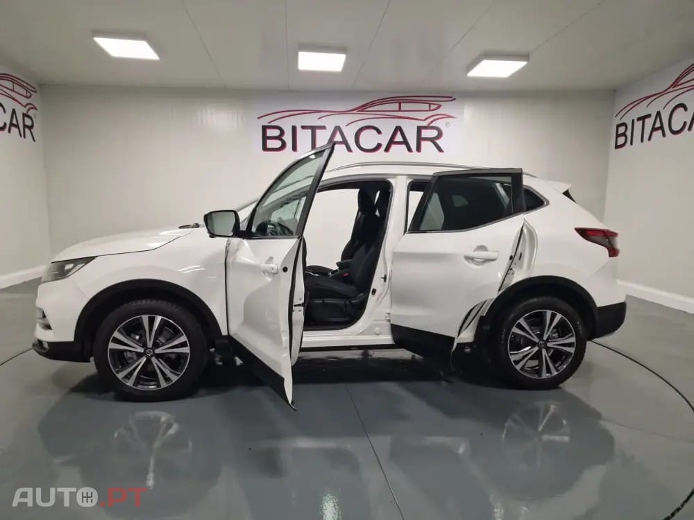 Nissan Qashqai 1.5 dCi N-Connecta
