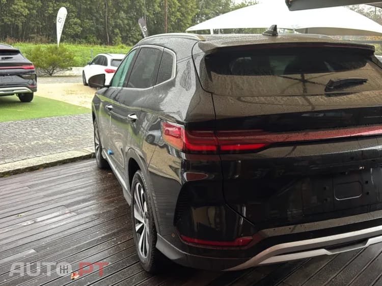BYD Seal U 87 kWh design