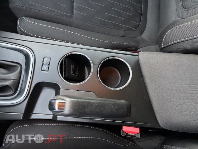 Renault Mégane Sport Tourer 1.3 TCe Intens EDC