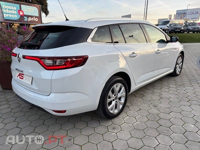 Renault Mégane Sport Tourer 1.3 TCe Intens EDC