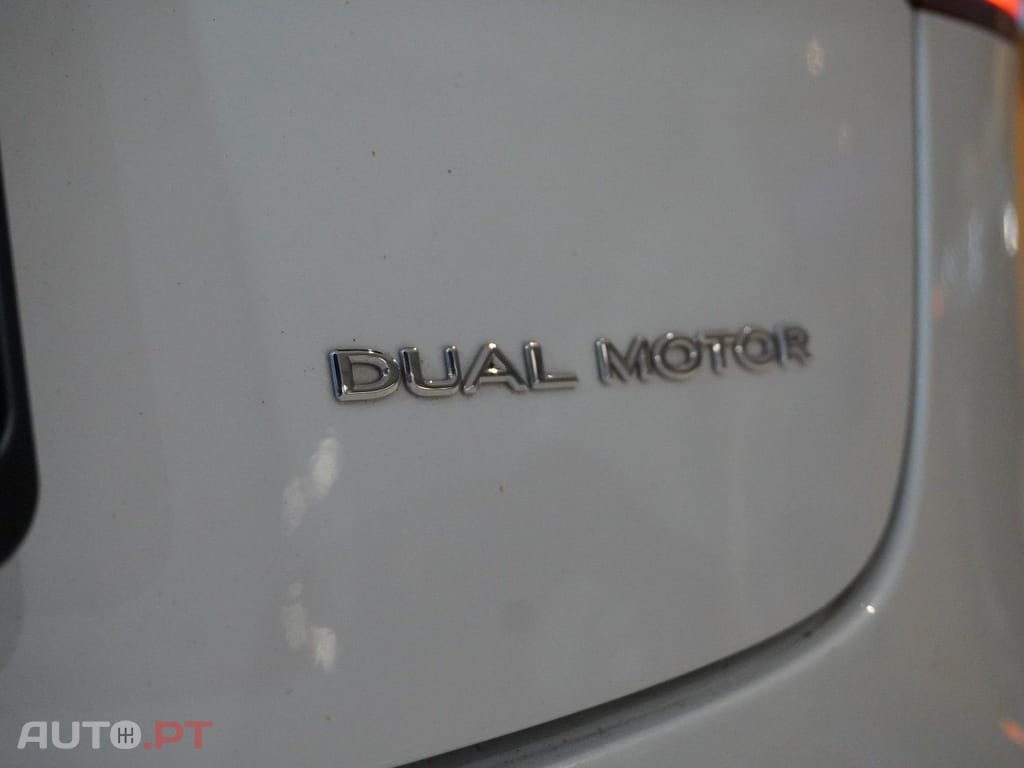 Tesla Model 3 Long Range AWD Dual Motor