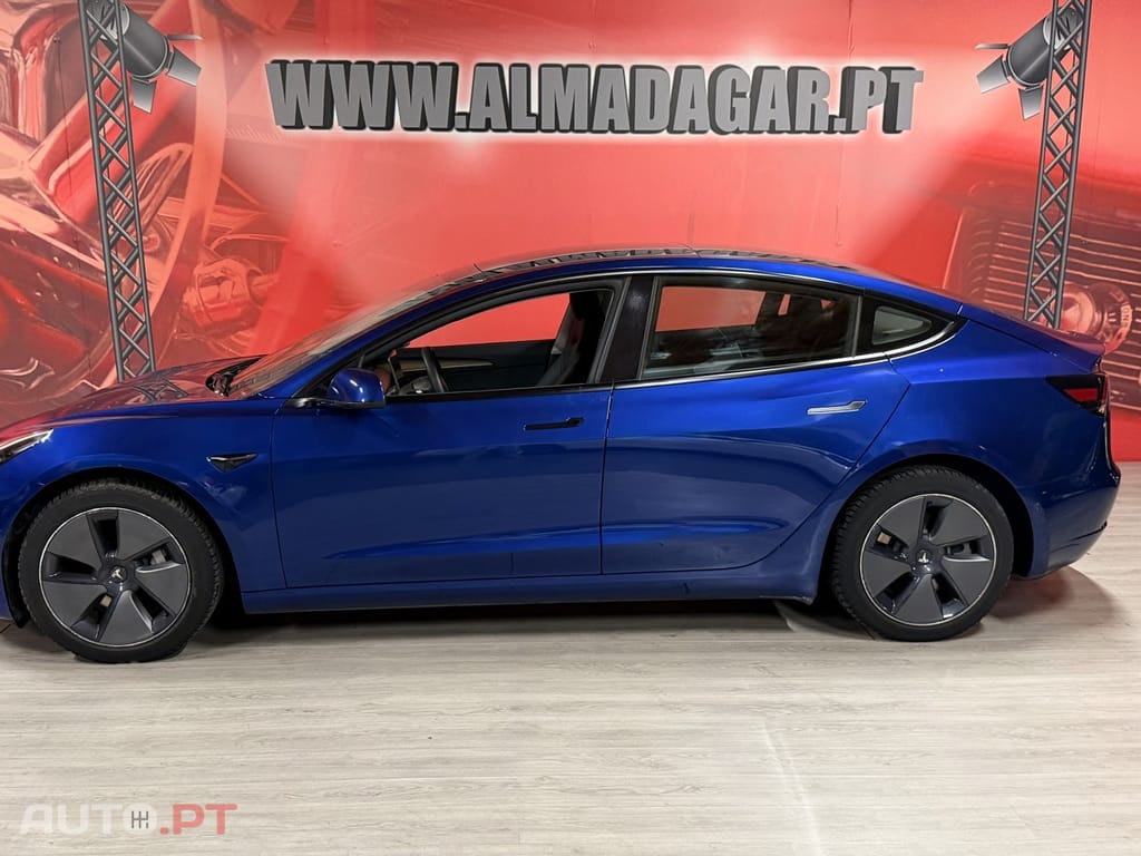 Tesla Model 3 Standard Range Plus RWD