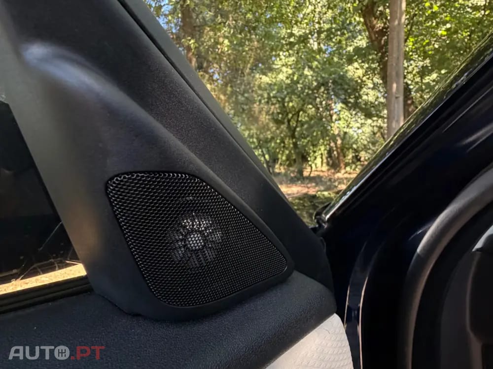 Land Rover Velar D200 S