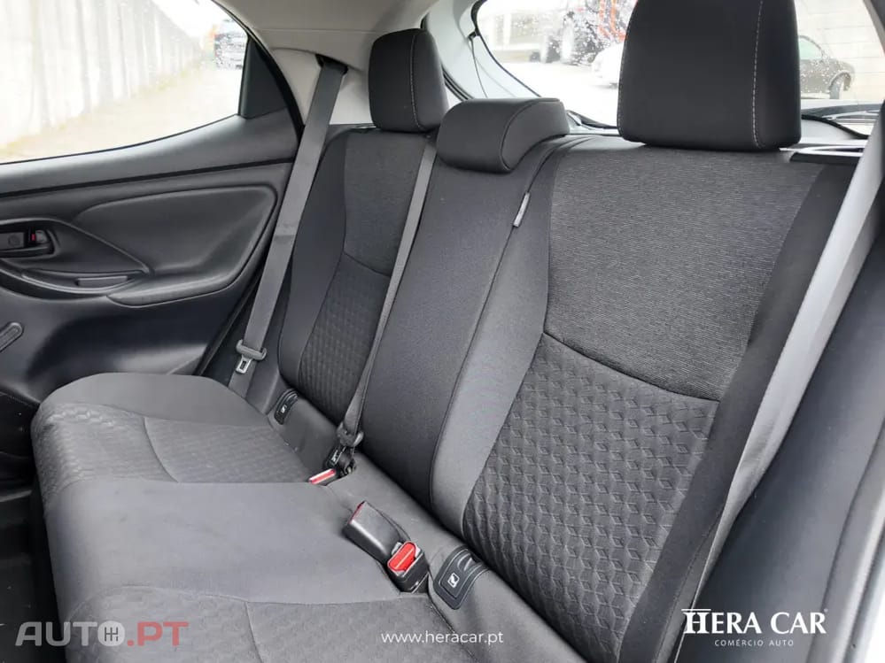 Toyota Yaris Dynamic Business
