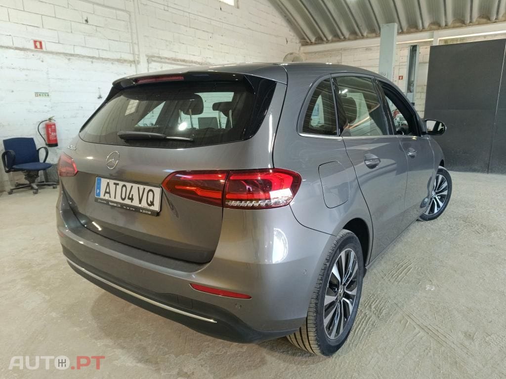 Mercedes-Benz B 250 e Style Plus