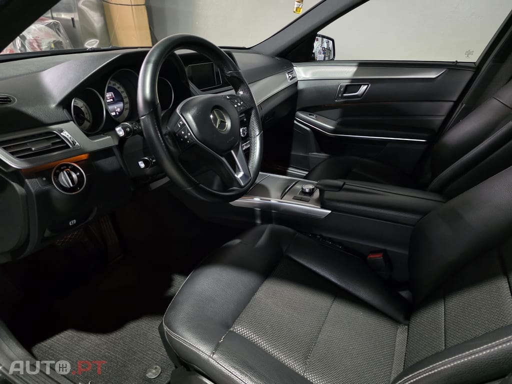Mercedes-Benz E 300 BlueTEC Hybrid Elegance