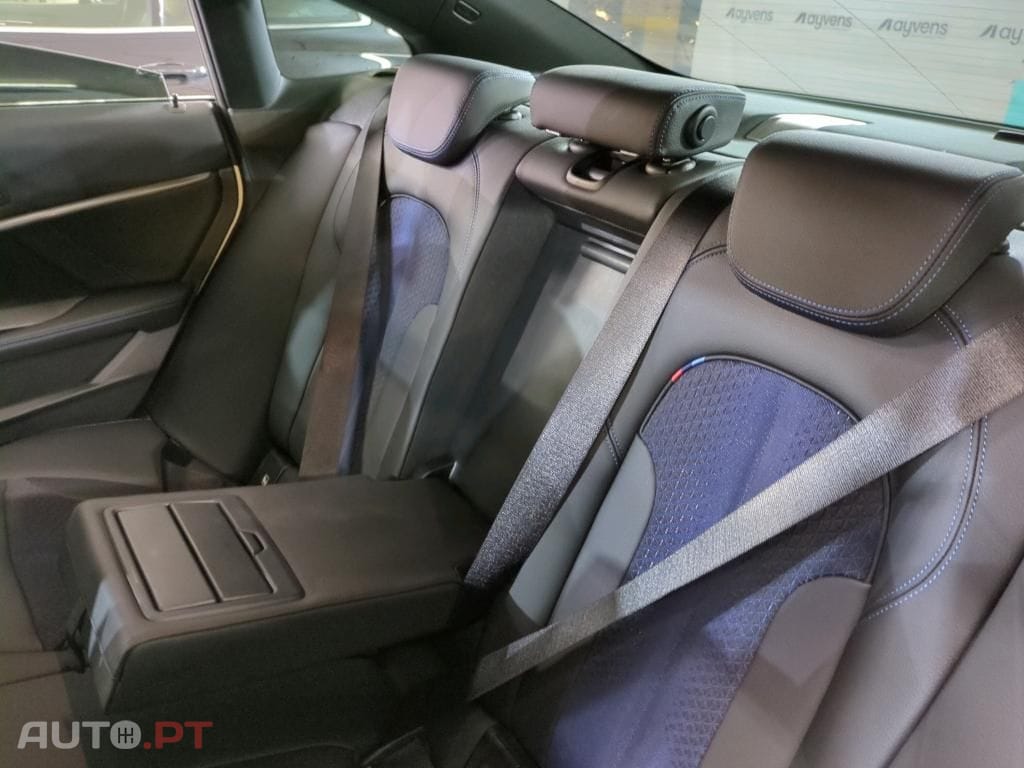 BMW 216 d Corporate Edition