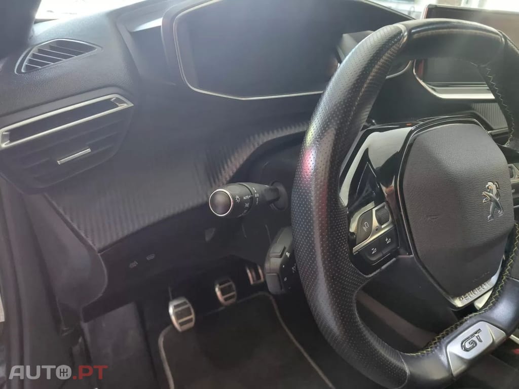 Peugeot 2008 PureTech 130 Stop&Start GT-Line Edition