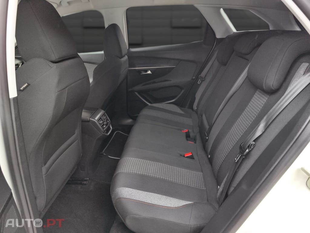 Peugeot 3008 1.5 BlueHDi Allure