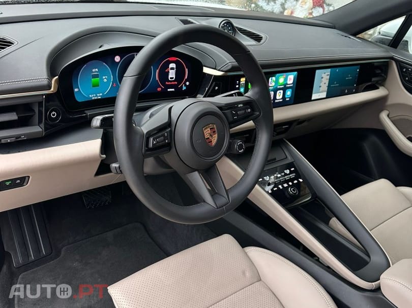 Porsche Macan Electric 4
