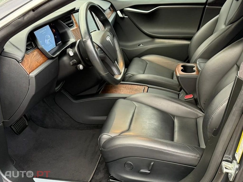 Tesla Model S Standard Range