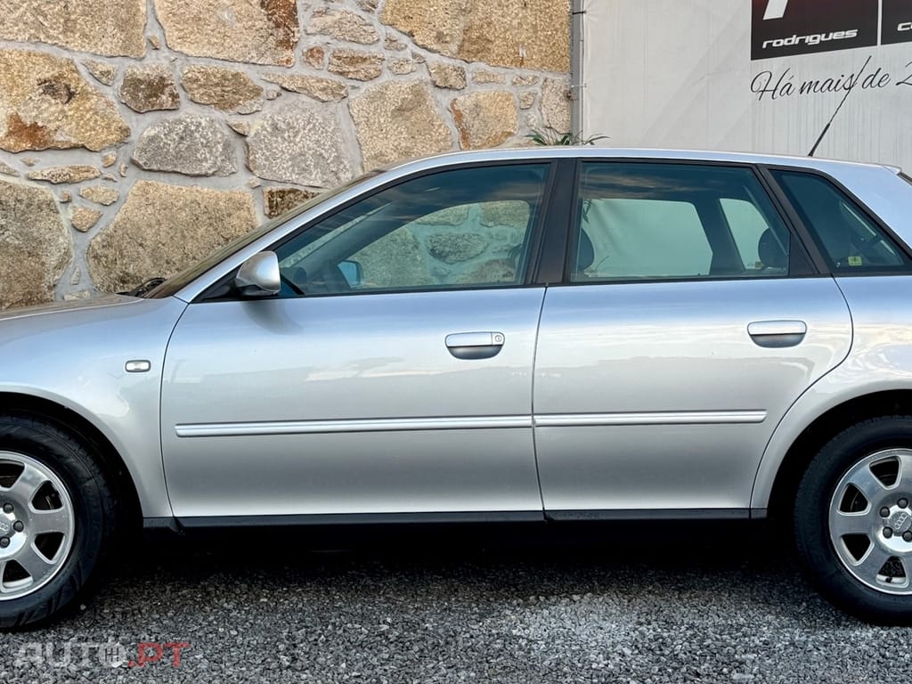 Audi A3 1.6 Attraction
