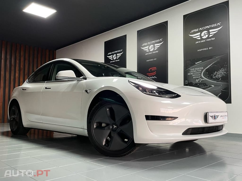 Tesla Model 3 Standard Range Plus RWD