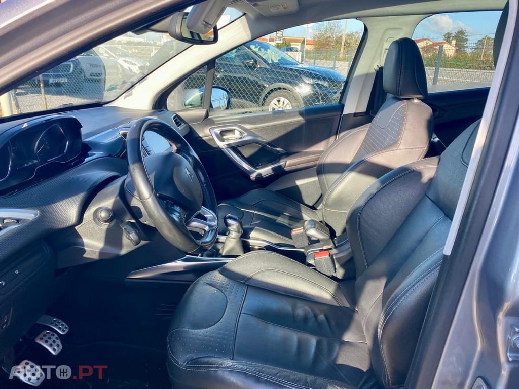 Peugeot 2008 FELINE TITANE 1.2 e-THP