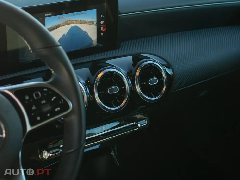 Mercedes-Benz CLA 180 d Business Solutions