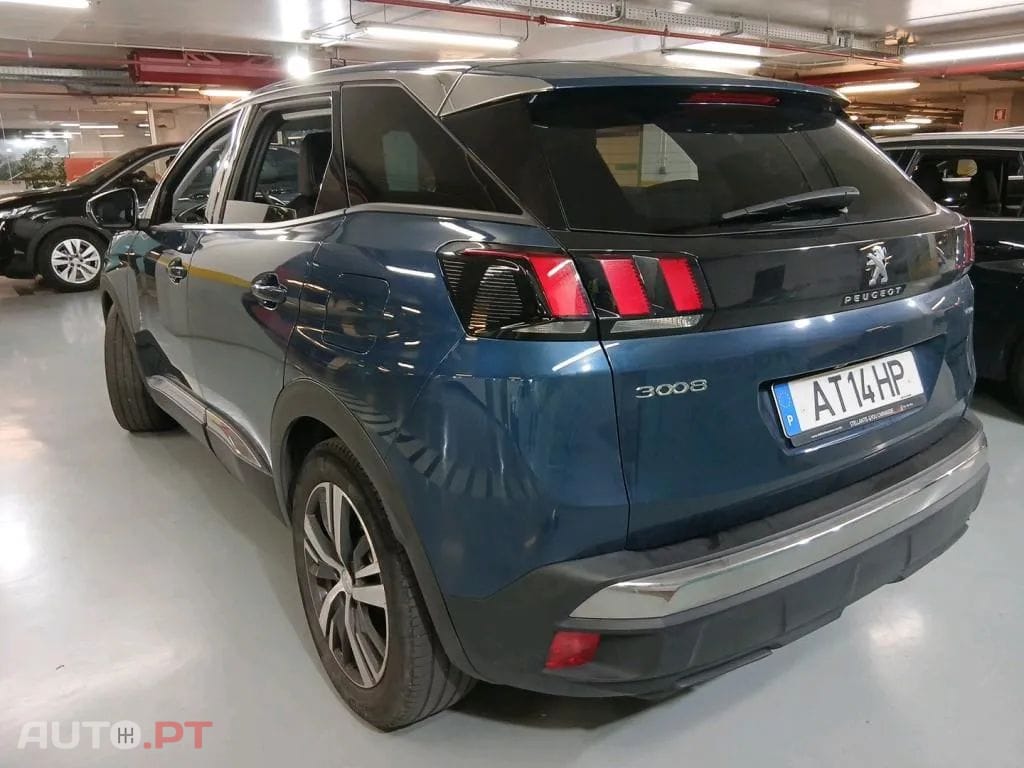 Peugeot 3008 1.6 Hybrid Allure e-EAT8