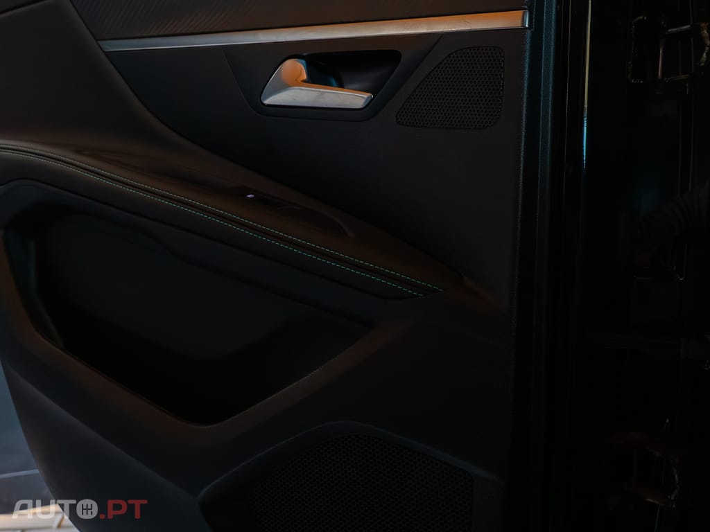 Peugeot 3008 1.2 Hybrid Allure e-DCS6