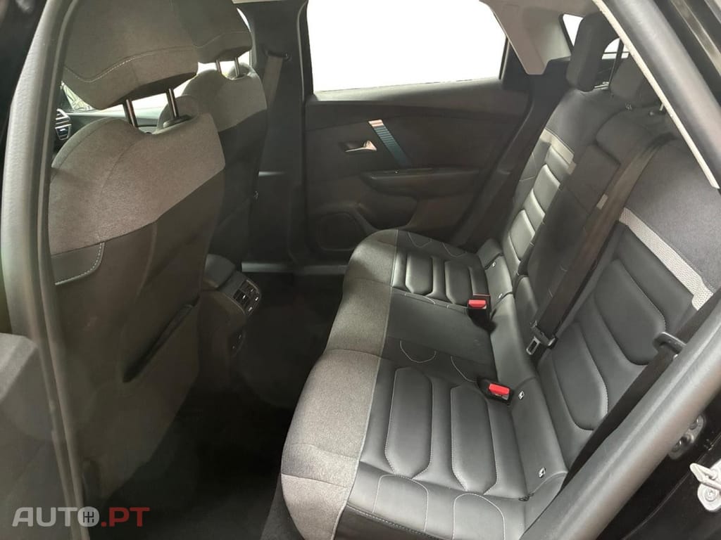 Citroen e-C4 X 50 kWh Shine