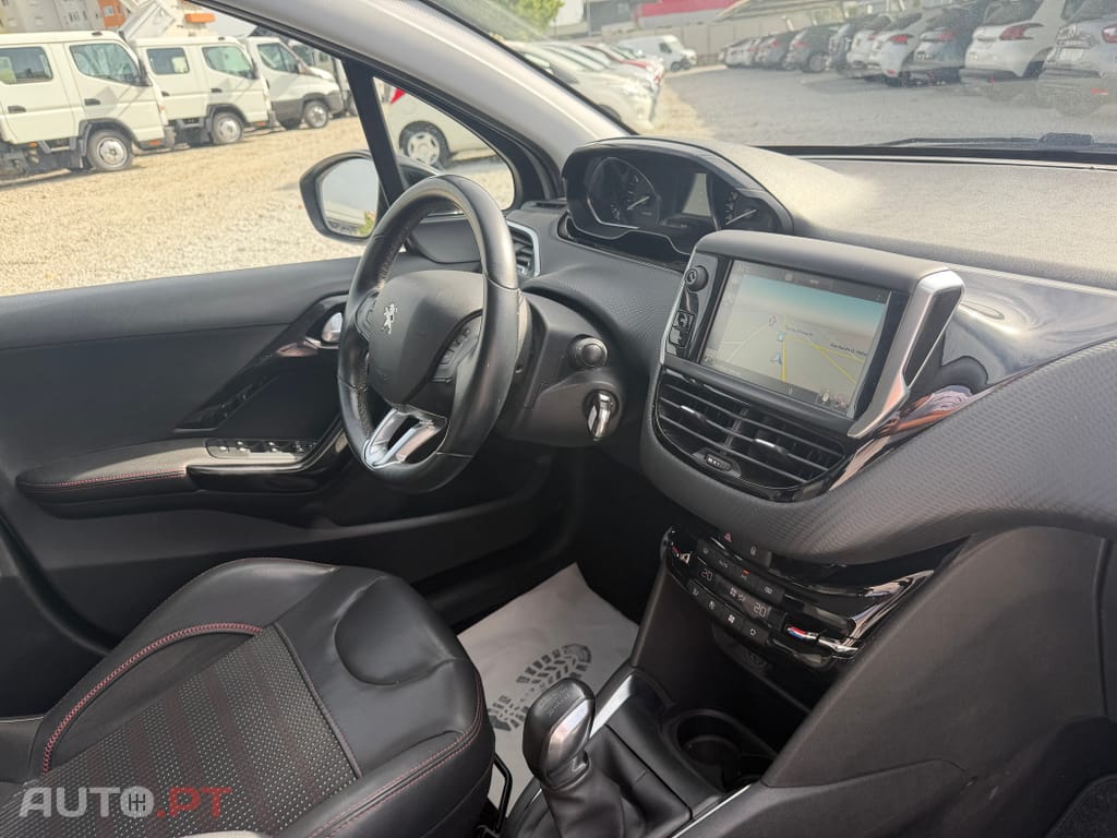 Peugeot 208 1.2 PureTech GT Line