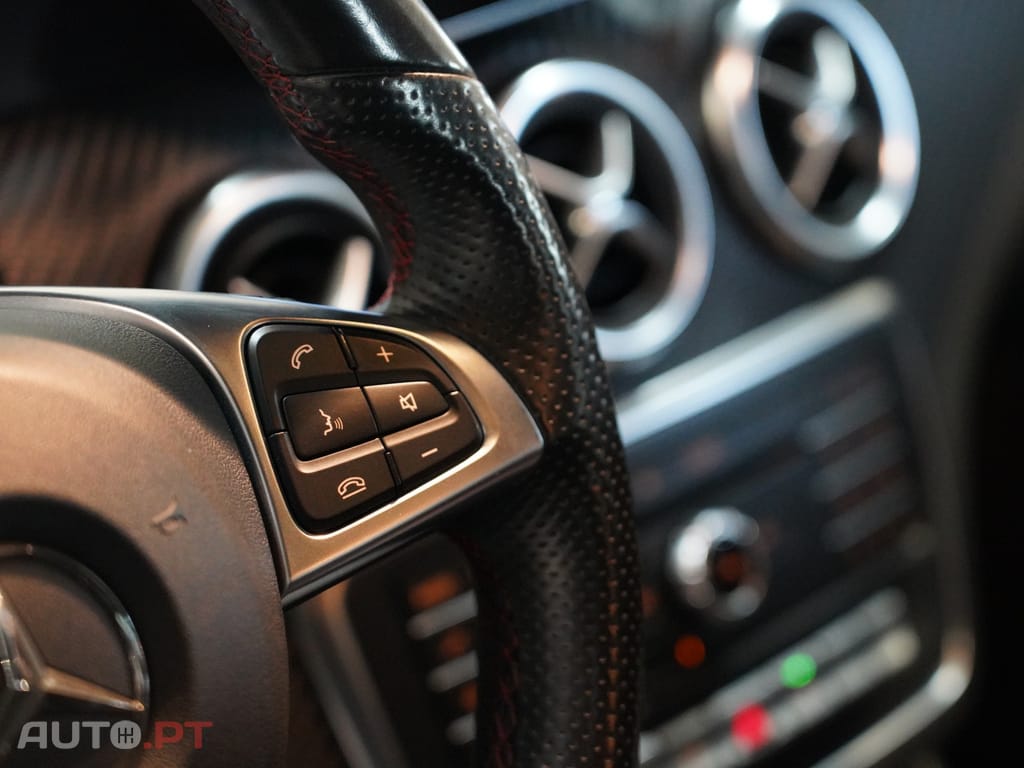 Mercedes-Benz A 180 d AMG Line
