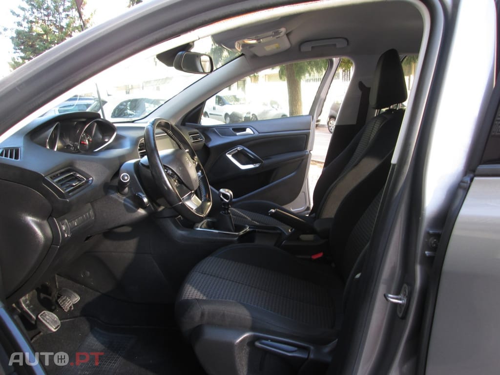 Peugeot 308 1.2 PureTech Active