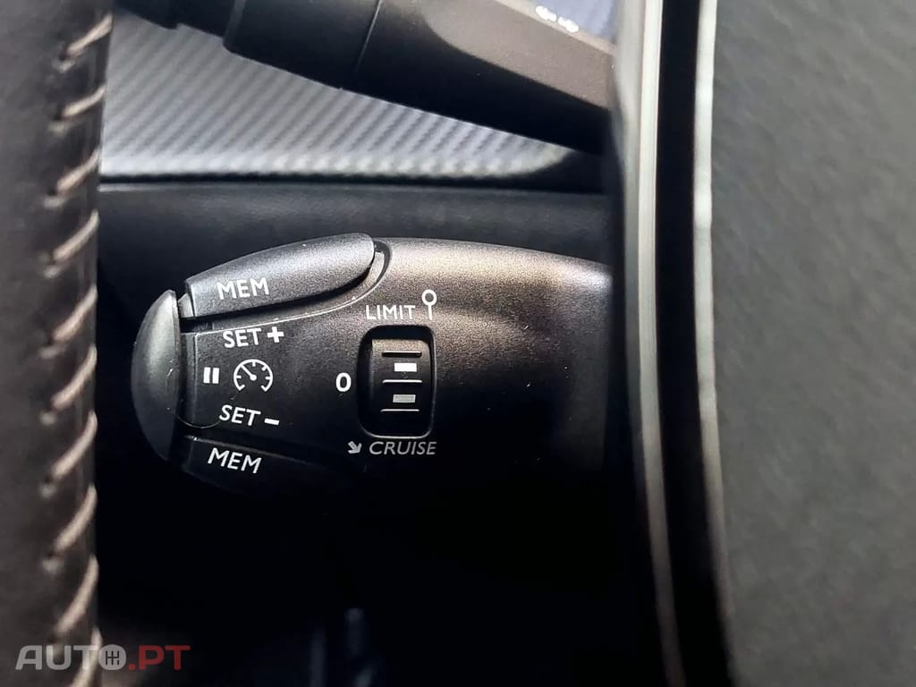 Peugeot 2008 1.2 PureTech Active Pack