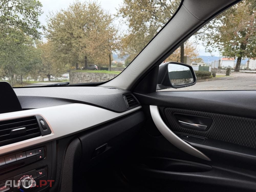 BMW 318 d Line Sport Shadow Auto