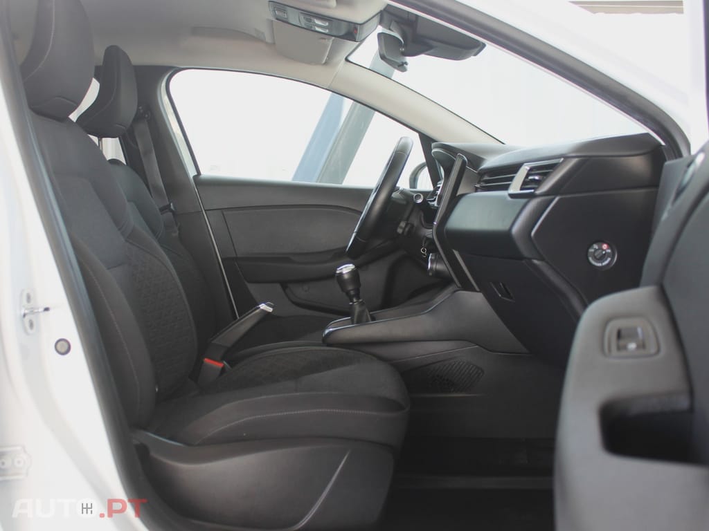 Renault Clio TCe 100 BUSINESS EDITION