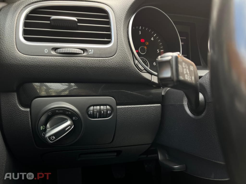 Volkswagen Golf 1.6 TDI CONFORTLINE