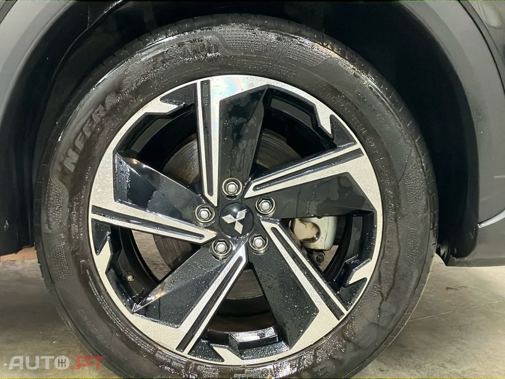 Mitsubishi Eclipse Cross 2.4 PHEV eMotion
