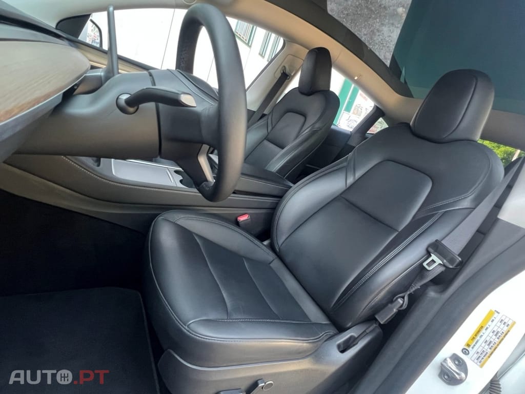 Tesla Model Y Long Range Tração Integral — fotografia 9