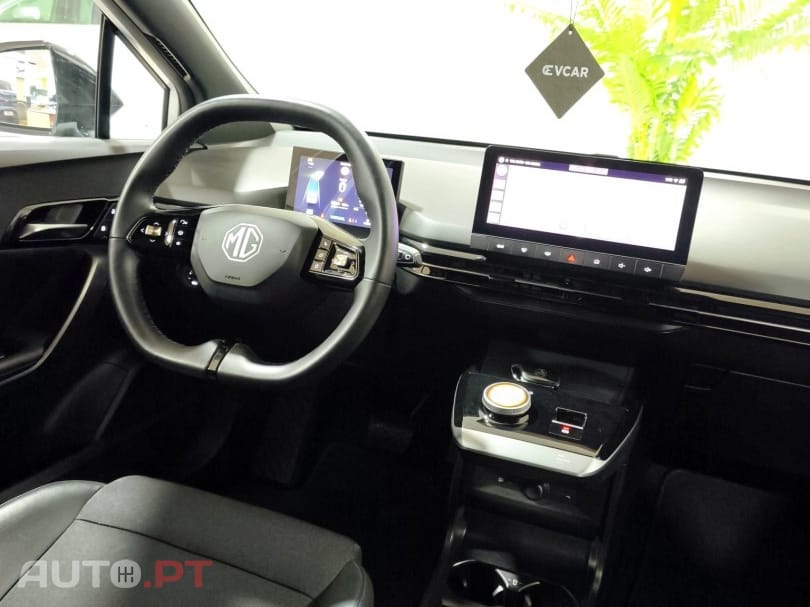 MG MG4 64 kWh Luxury