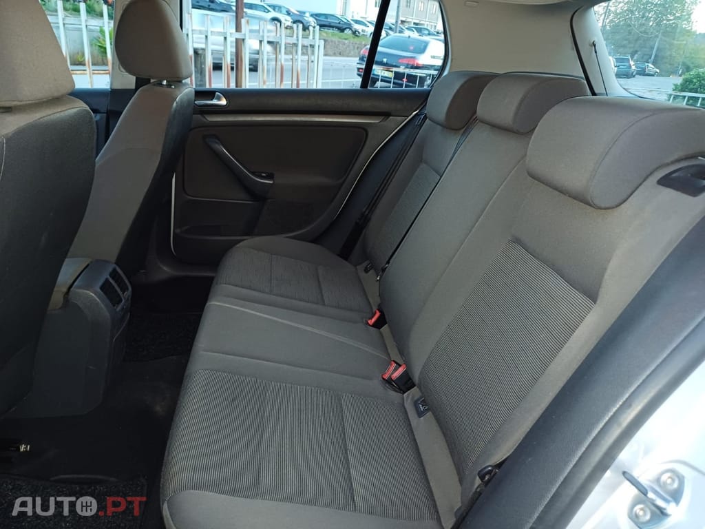 Volkswagen Golf 1.4i Confortline