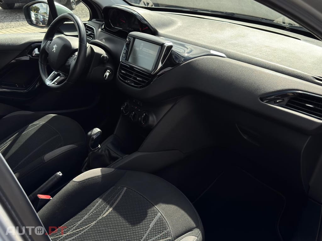 Peugeot 208 1.4 HDi Active