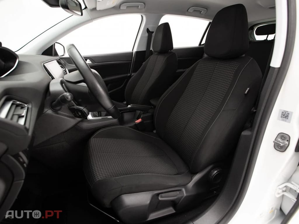 Peugeot 308 1.5 BlueHDi Business Line