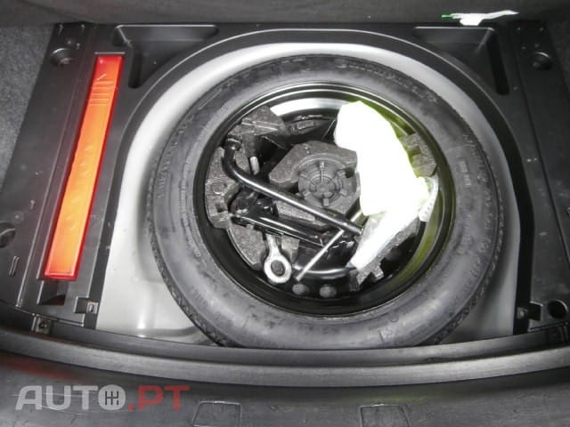 Volvo V40 2.0 D2 R-Design