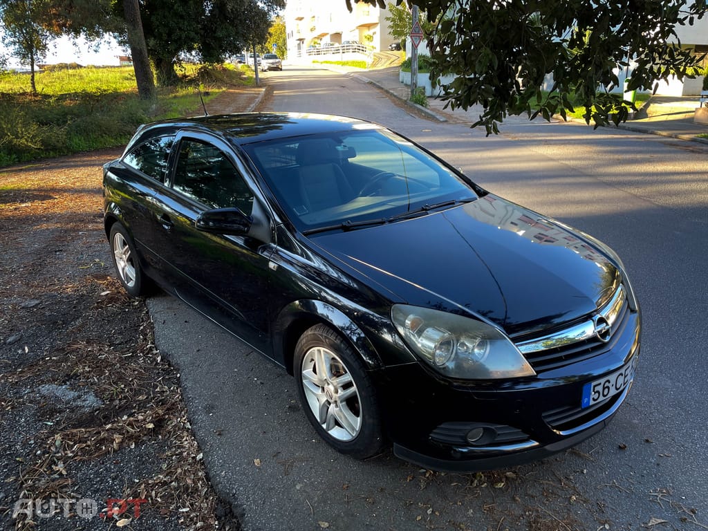 Opel Astra GTC CDTi