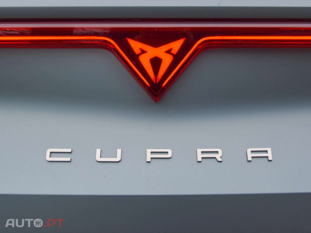 Cupra Leon ST 1.5 e-Hybrid VZ DSG