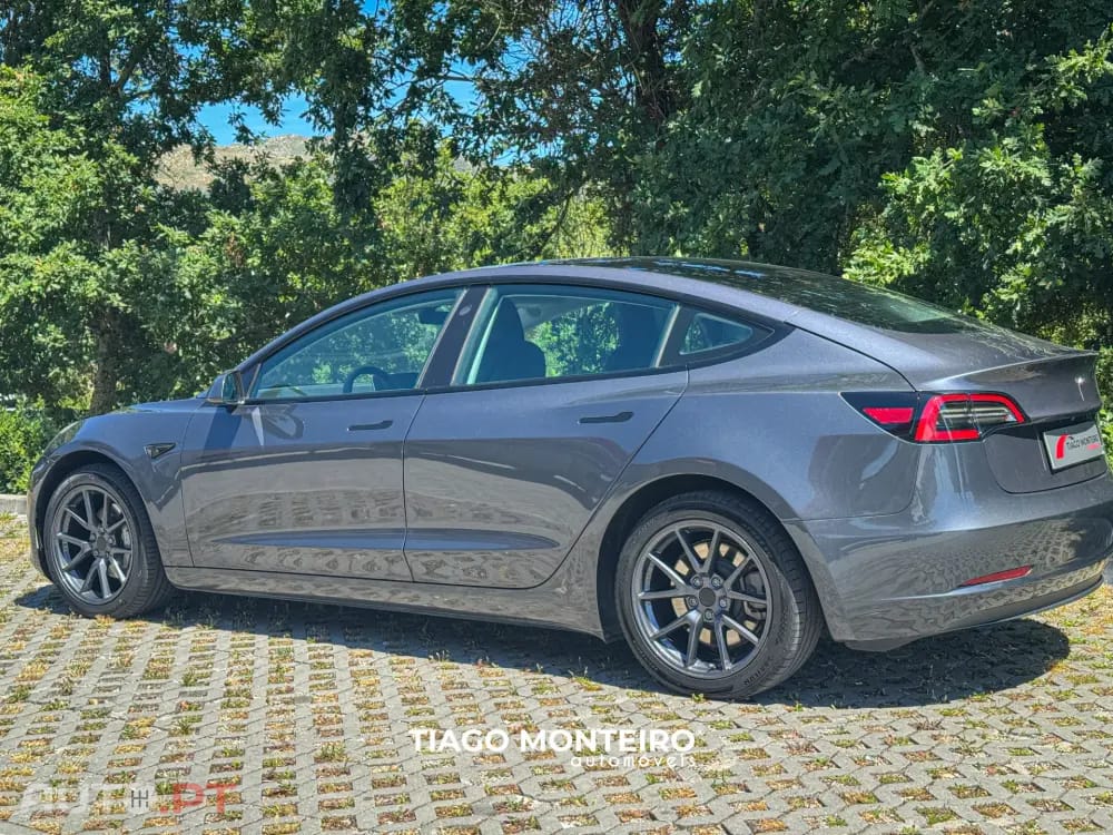 Tesla Model 3 Long Range AWD Dual Motor